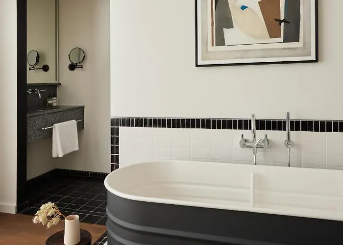 Hotel Morgan & Mees 4*