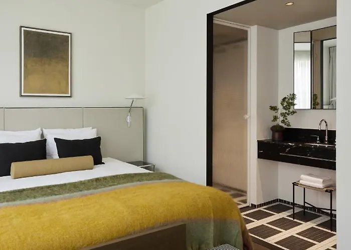 Morgan & Mees Hotel 4*