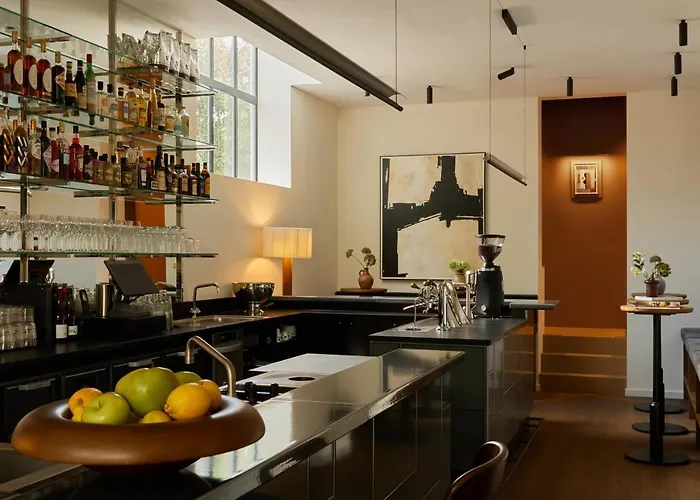 Morgan & Mees Otel 4*