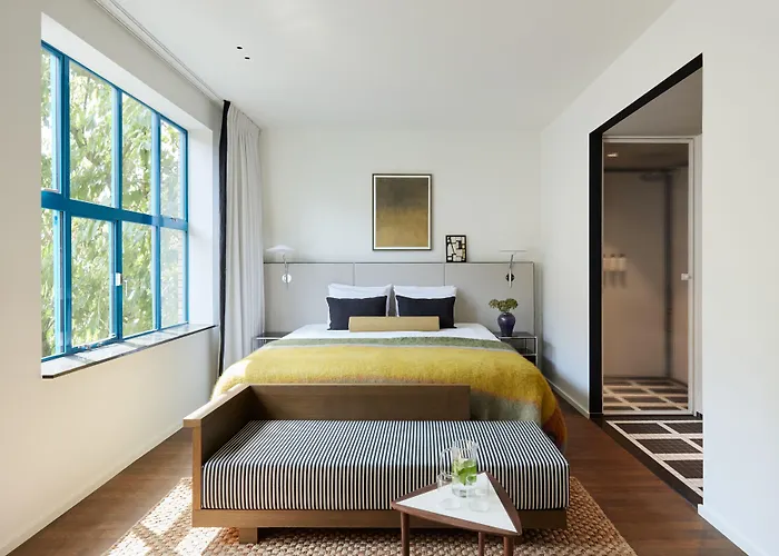 Morgan & Mees Hotel 4*